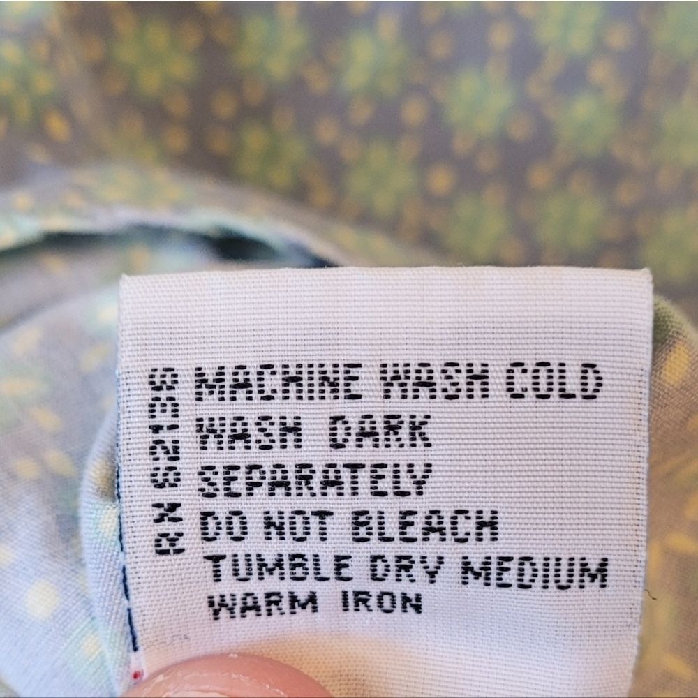 Vintage Y2K Guess Women's Light Blue Chambray Floral Top Size L - Picture 6 of 6